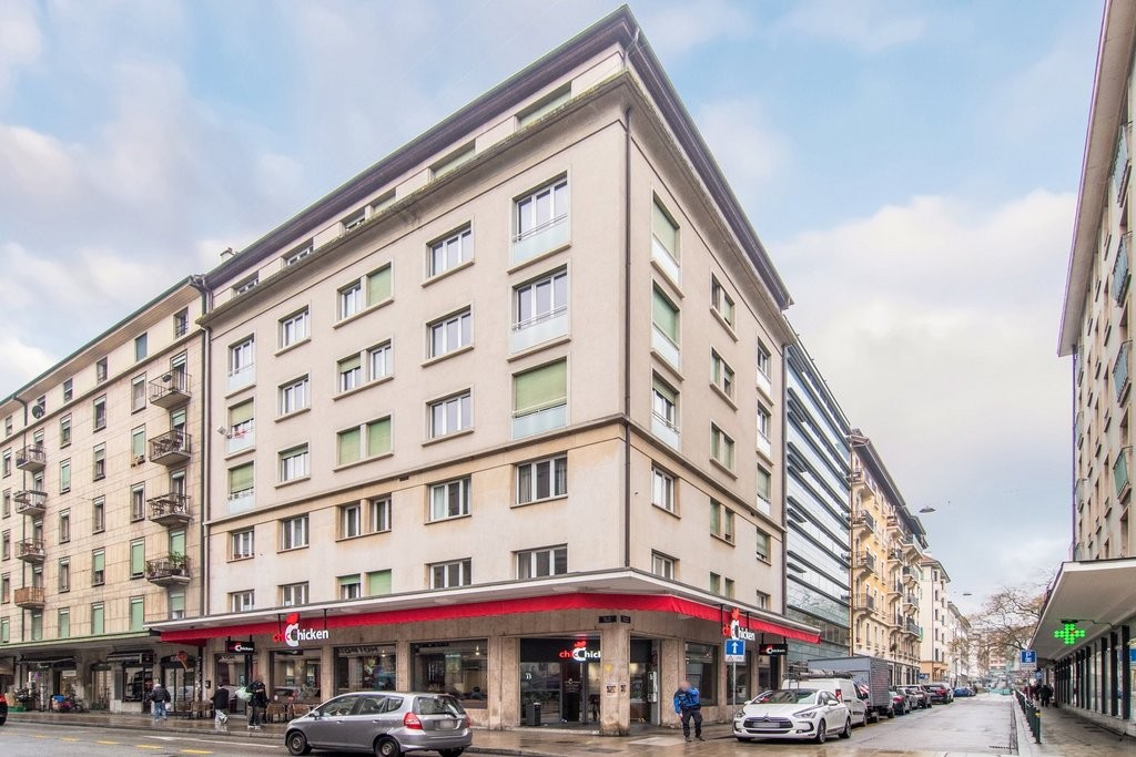 5 rooms apartment