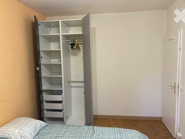 1 room single room