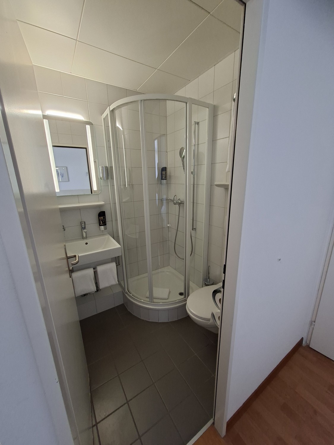 Room in a shared flat, photo 4 of 7