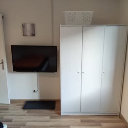 1 room single room, photo 3 of 5