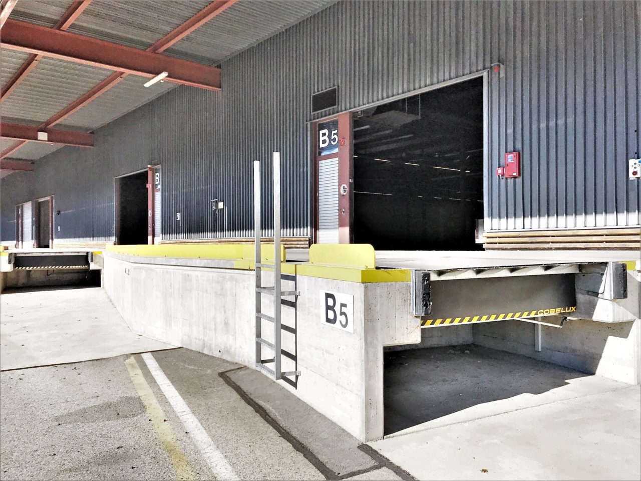 27715m² oggetto industriale