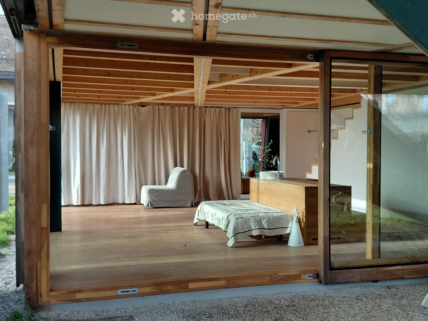 1 room single room