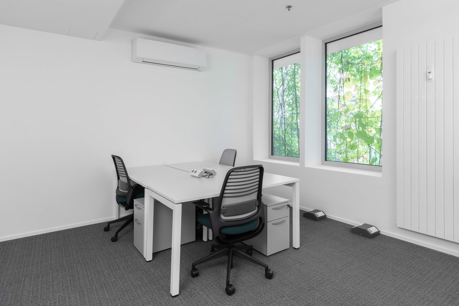 Office, photo 3 of 10