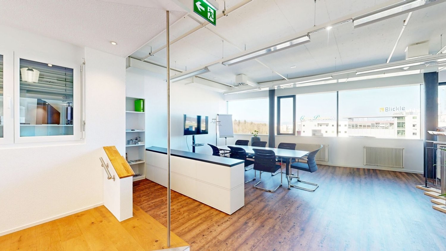 242m² commerciale