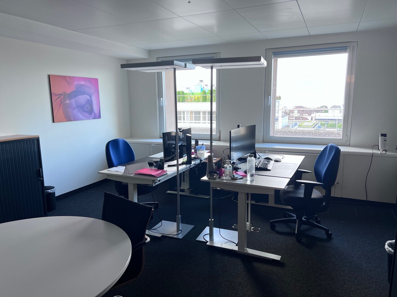 1410m² office