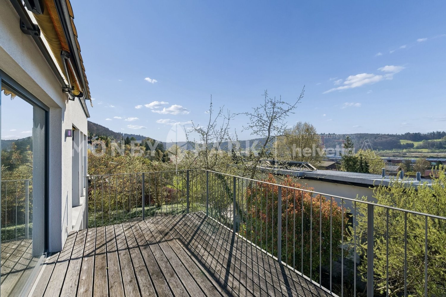 9 ½ pièces maison multifamiliale