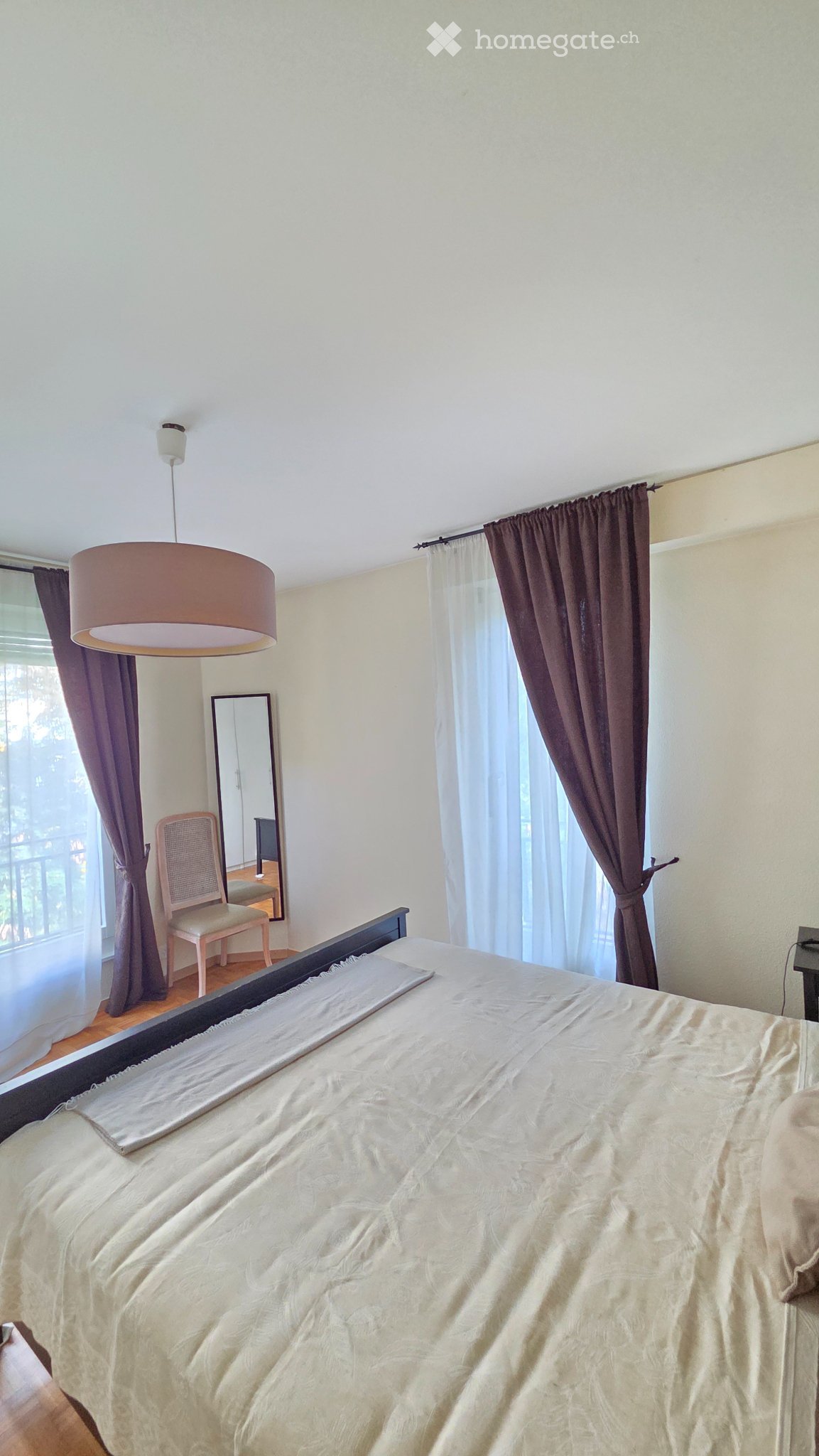 5 rooms apartment
