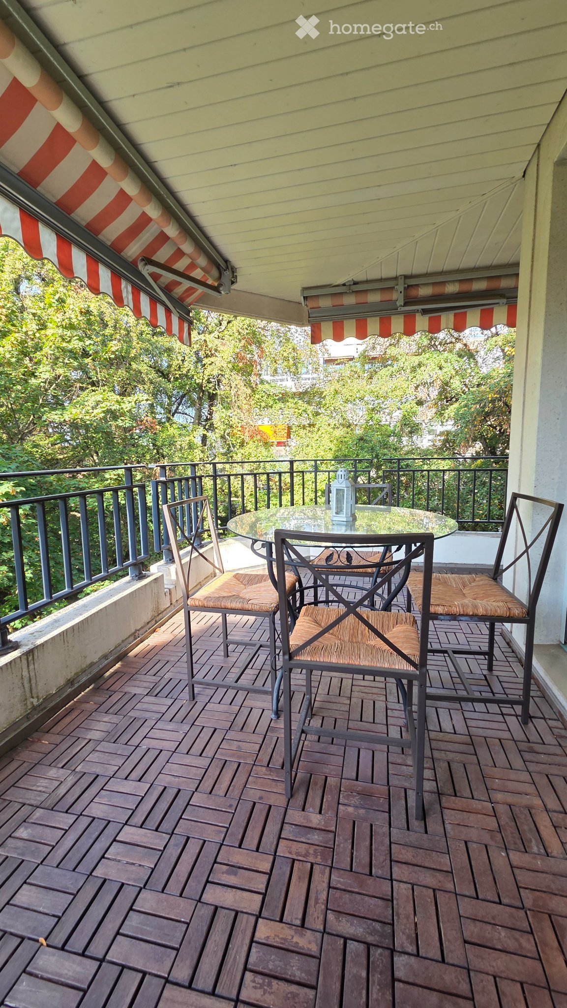 5 rooms apartment