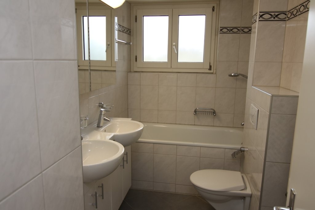 5 rooms apartment