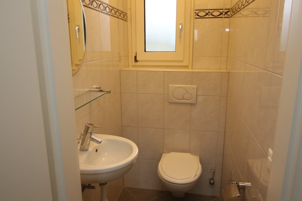 5 rooms apartment