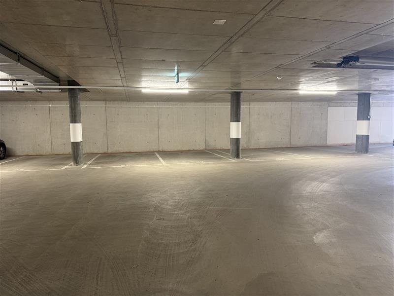 Underground slot, photo 4 of 6