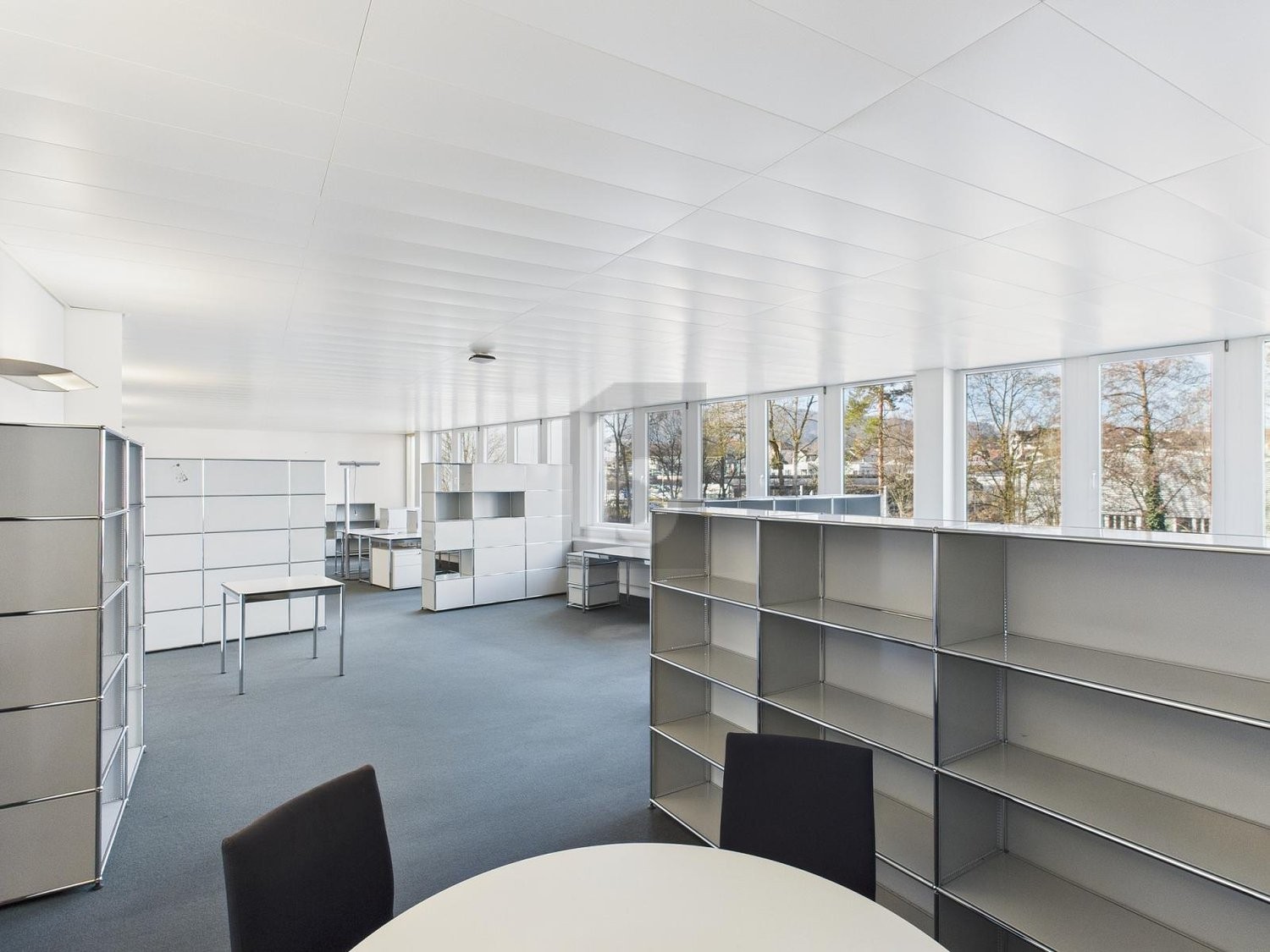 386m² office, photo 3 of 4