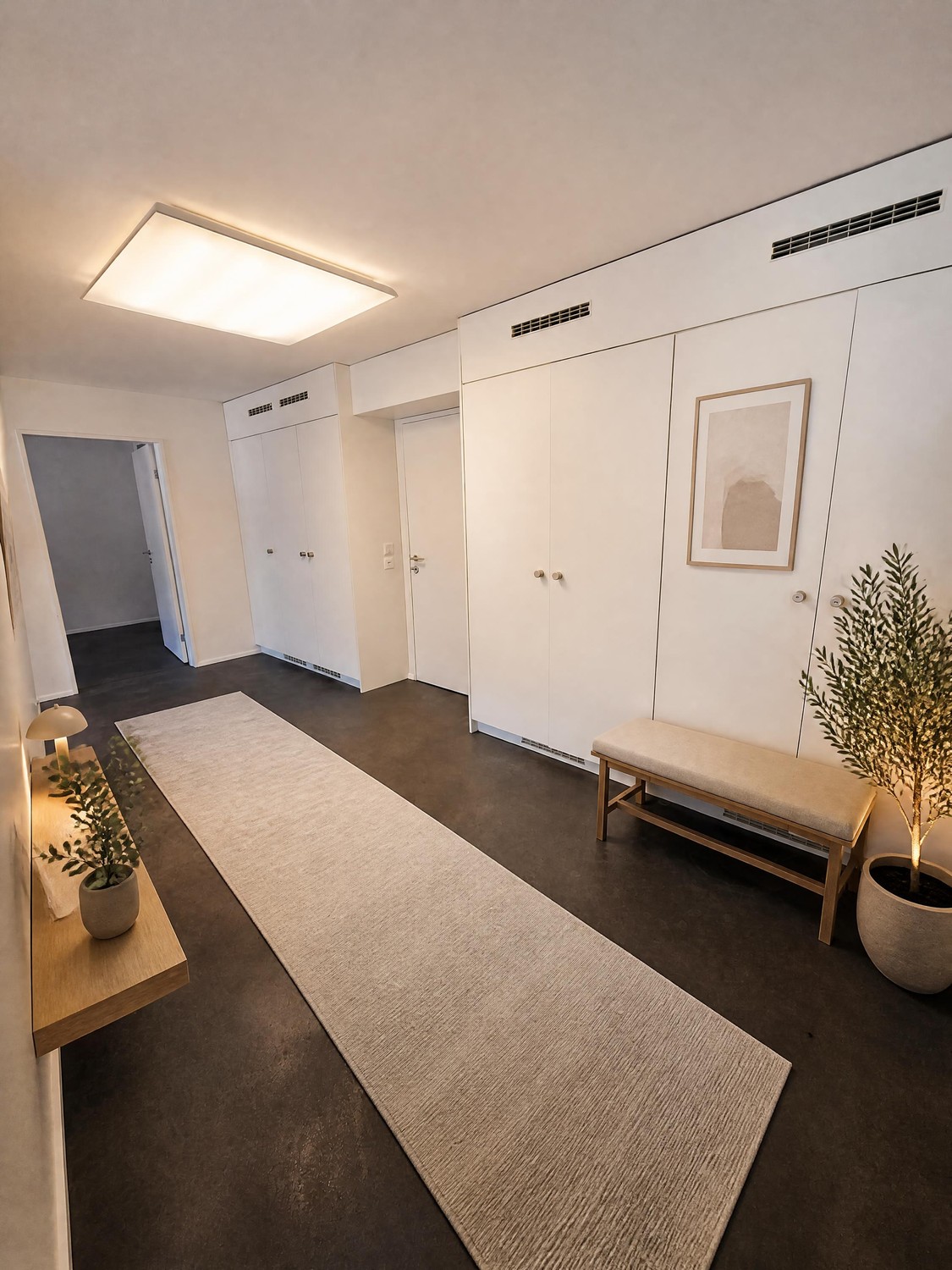 157m² commercial, photo 2 of 5