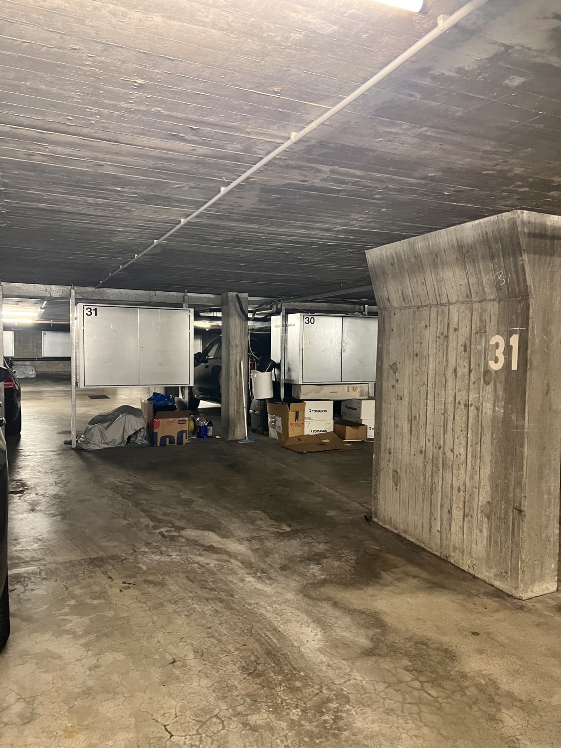 Underground slot, photo 2 of 2