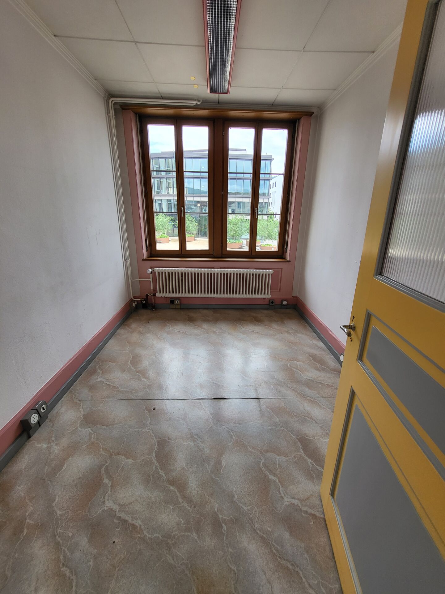 129m² commercial, photo 8 of 10
