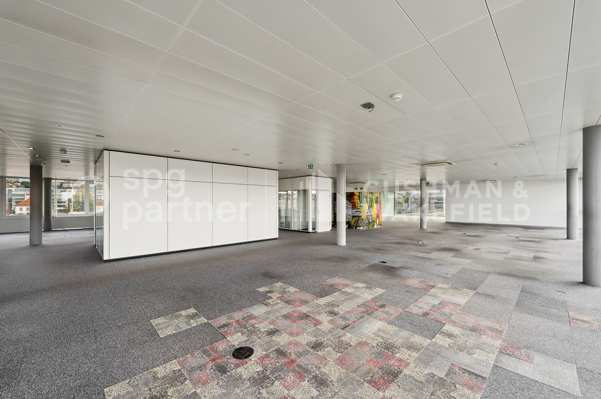 1070m² office, photo 10 of 10