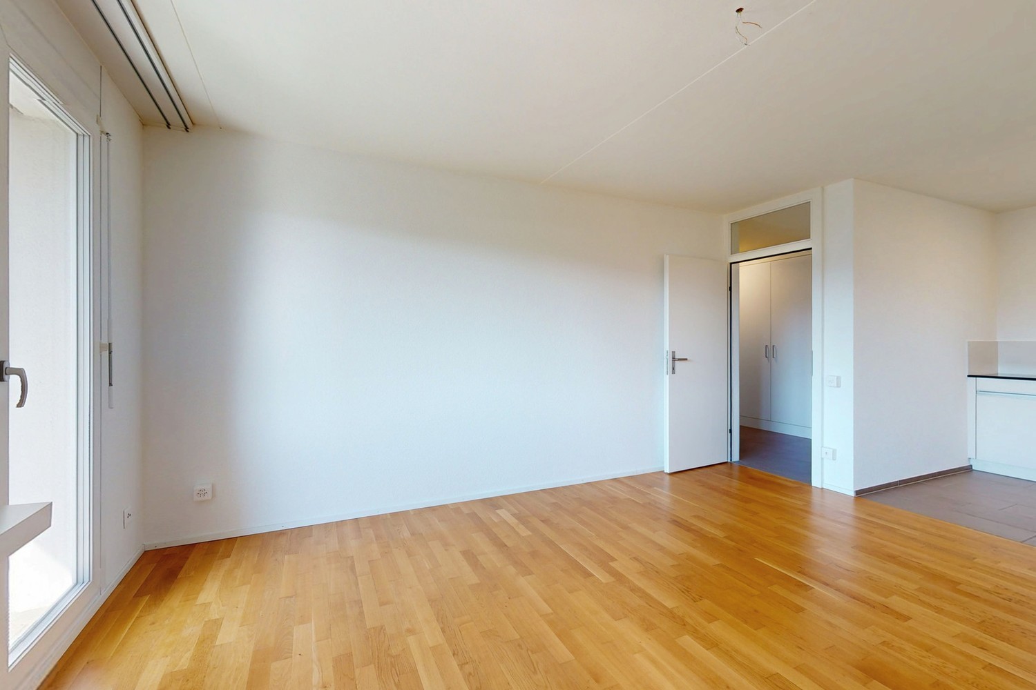3 rooms apartment, photo 1 of 6