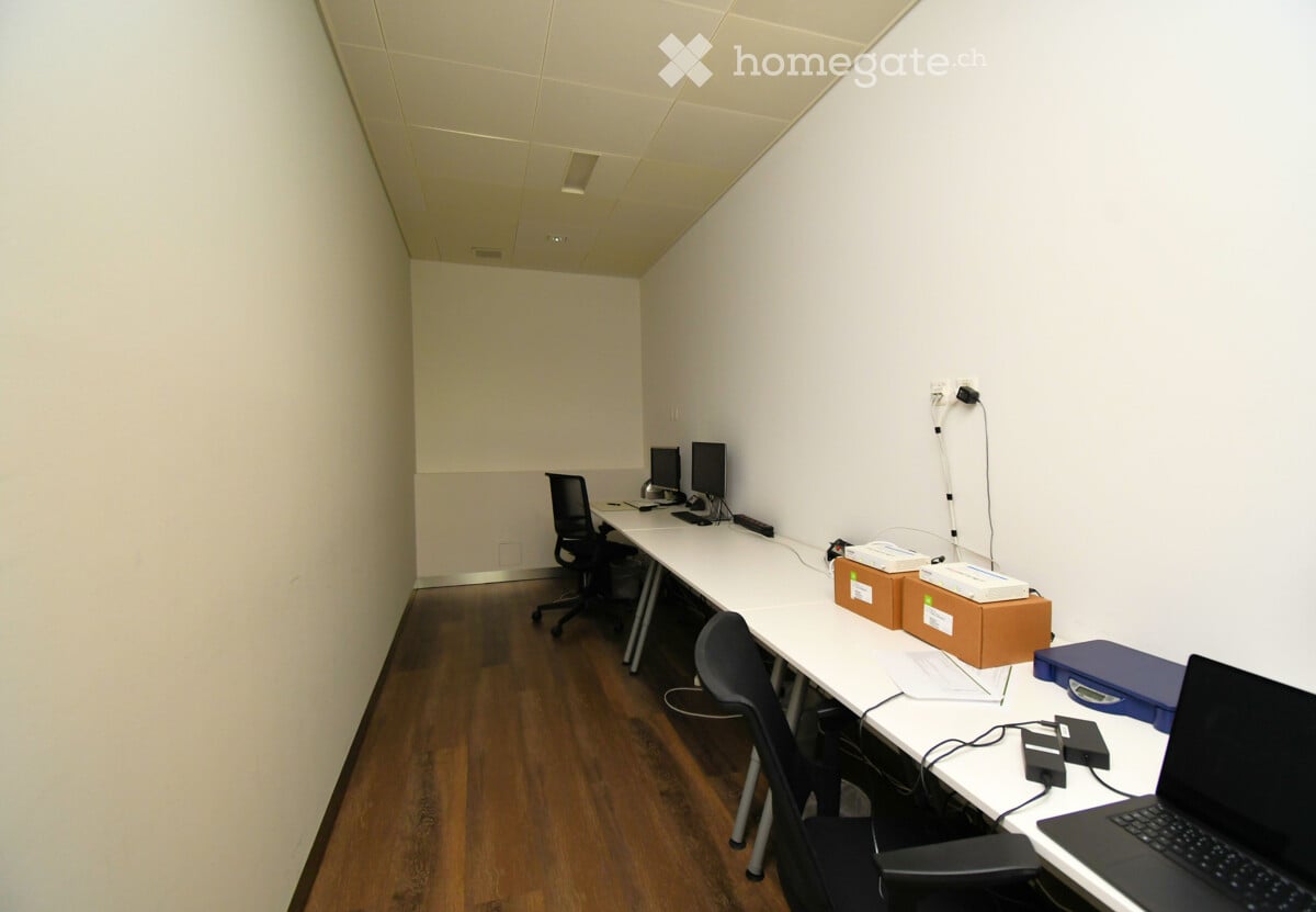 Office, photo 4 of 10