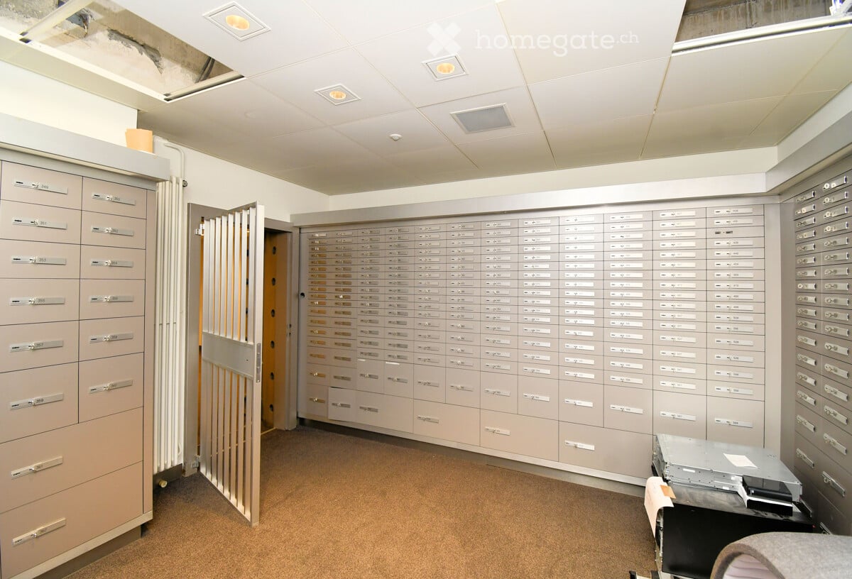 Office, photo 9 of 10