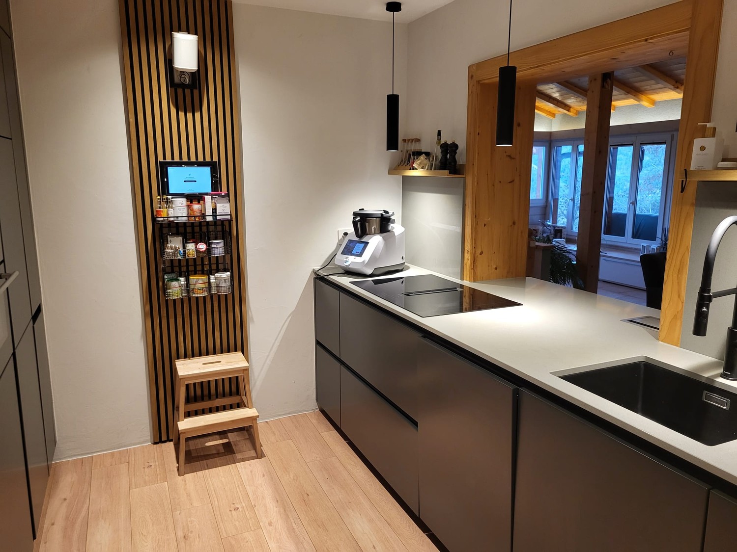 6 rooms single house