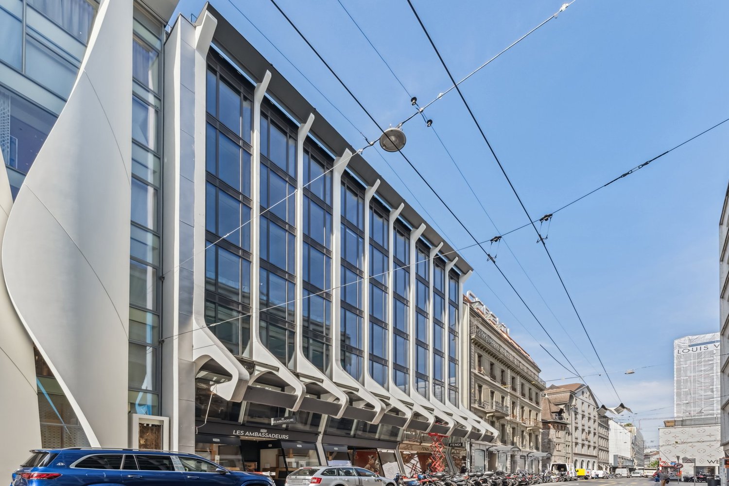 452m² office, photo 1 of 10