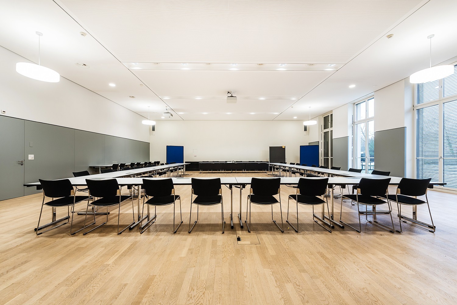 376m² commercial, photo 4 of 10