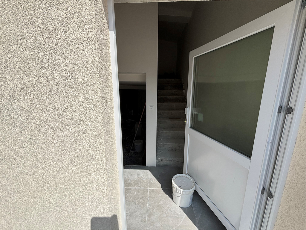 120m² storage room, photo 4 of 4