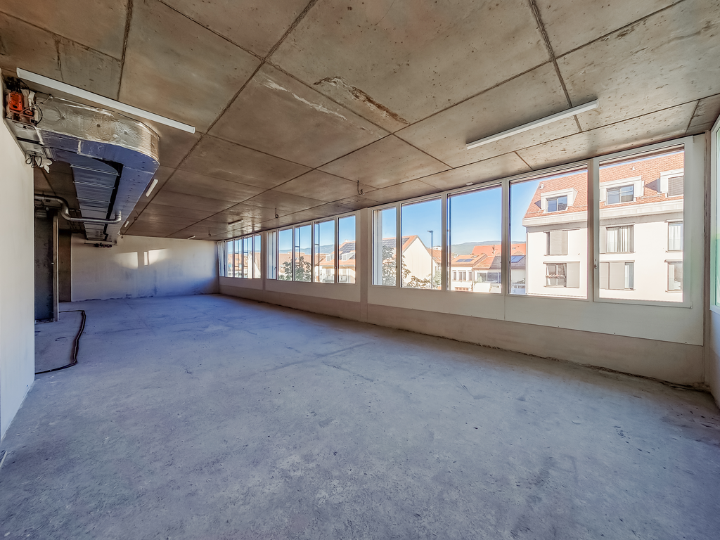 225m² department store, photo 6 of 10