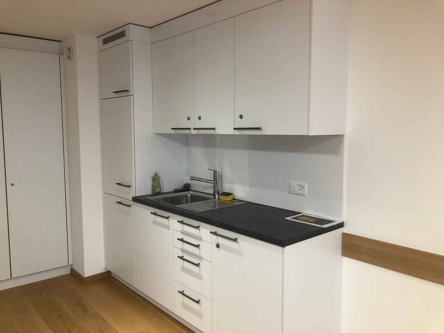 42m² office