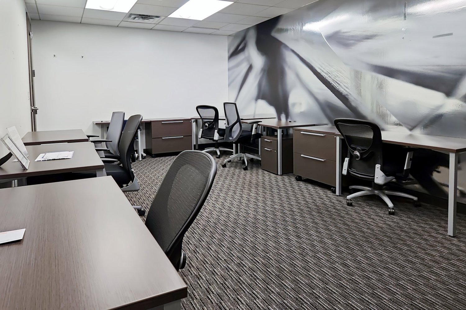 Office, photo 1 of 9