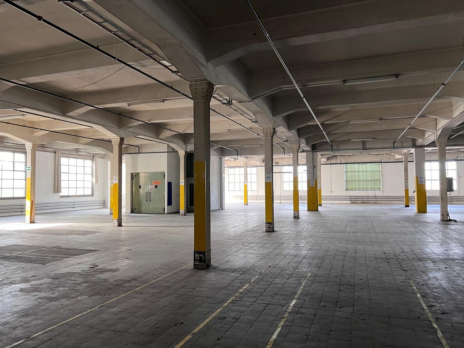 486m² commerciale