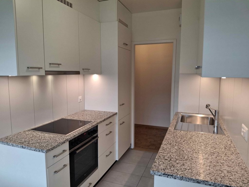 4 rooms apartment, photo 2 of 7
