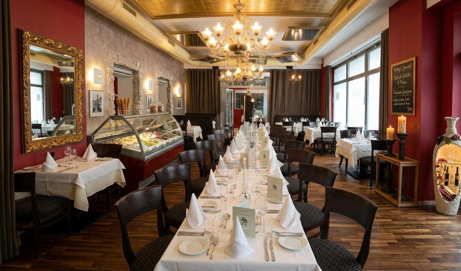 278m² restaurant, photo 2 of 3