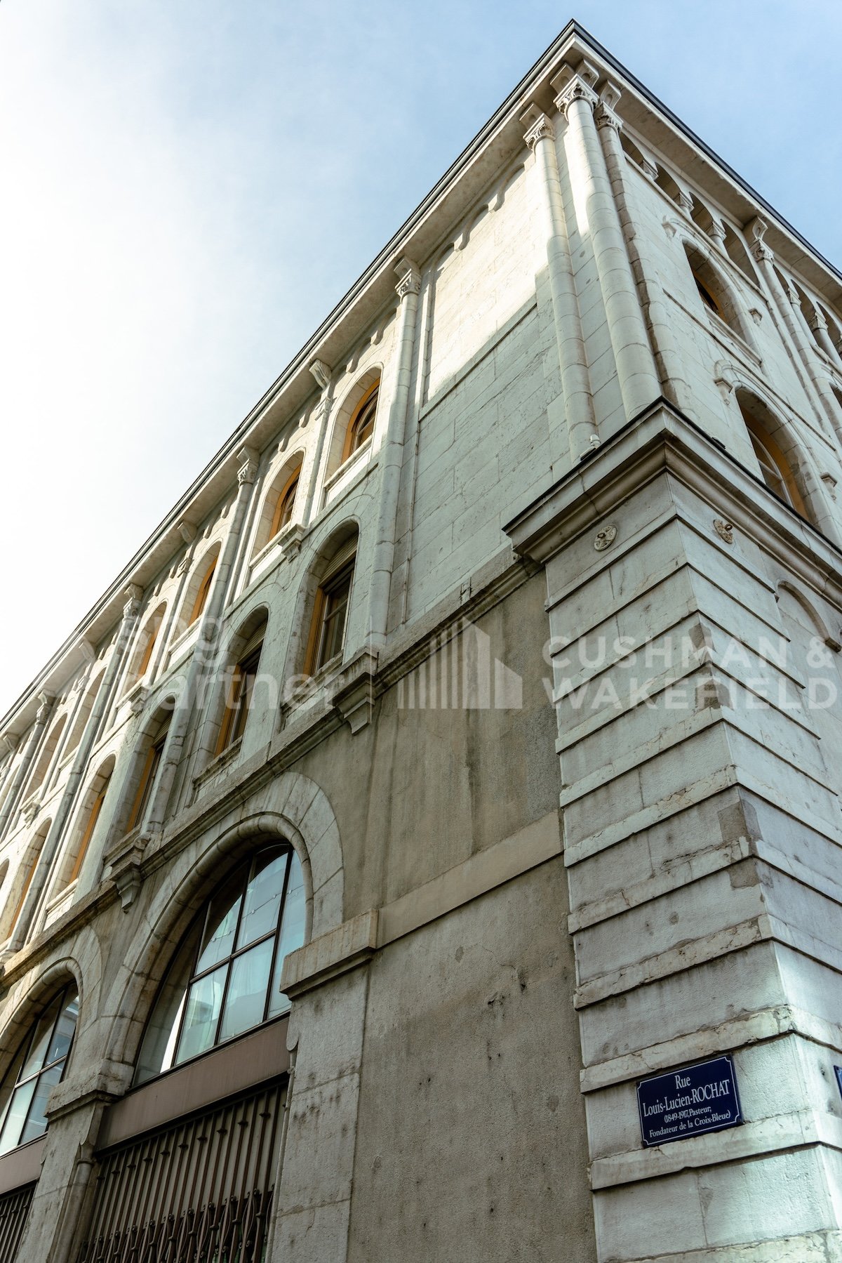 2360m² office, photo 4 of 10