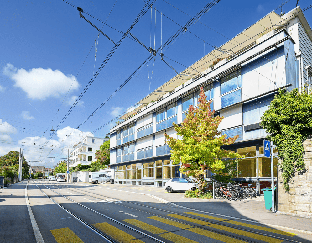 654m² commercial, photo 1 of 8