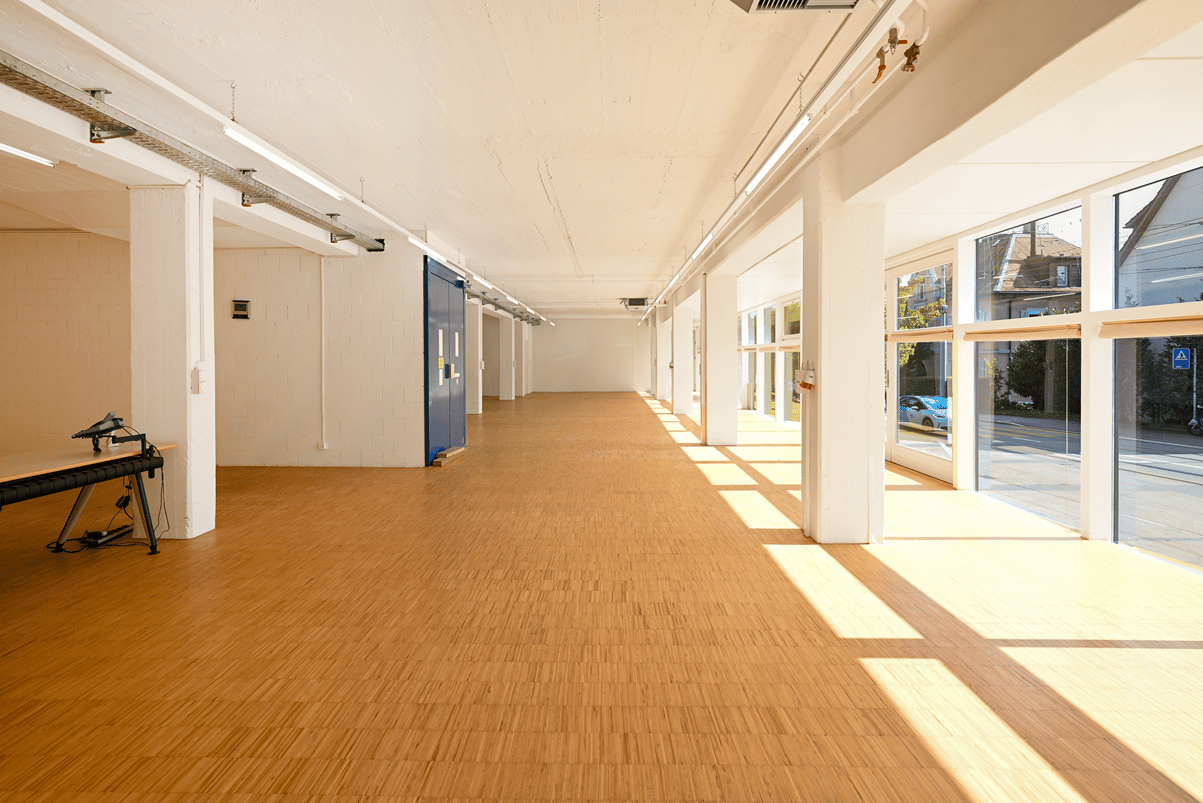 654m² commercial, photo 2 of 8