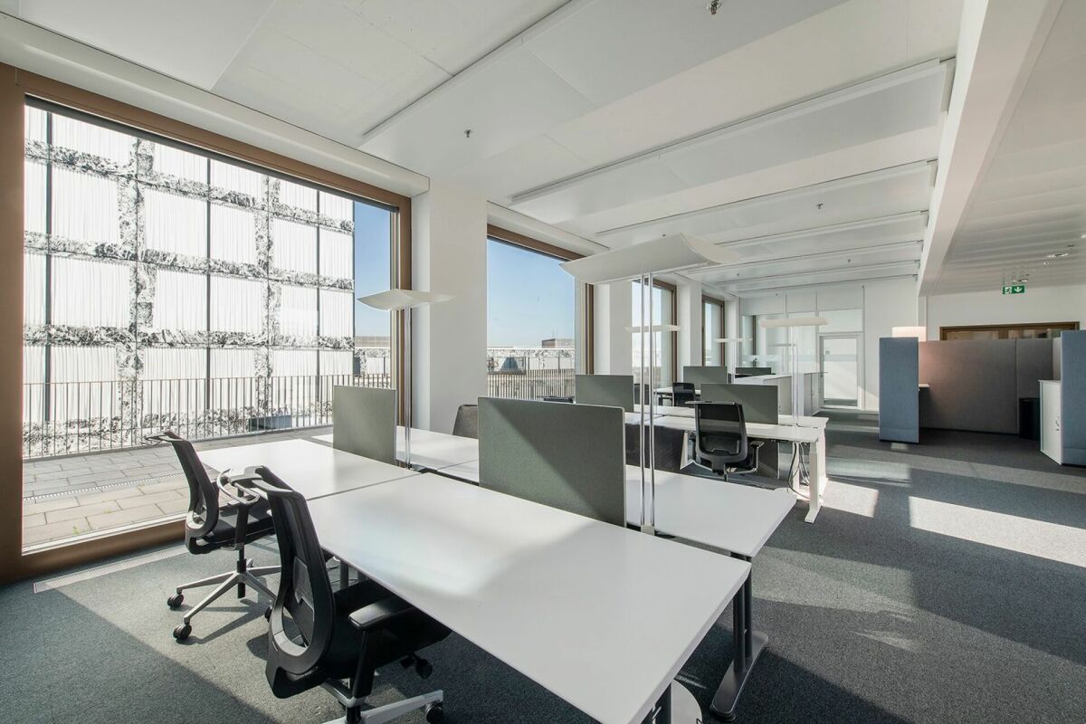 1500m² office, photo 3 of 9
