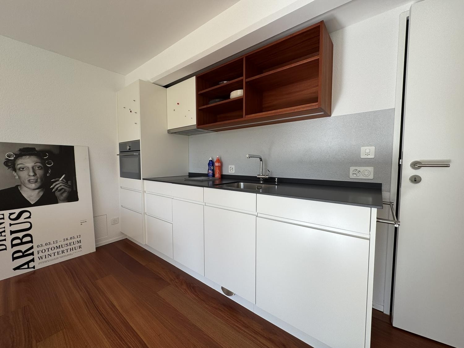 2 rooms apartment, photo 2 of 10