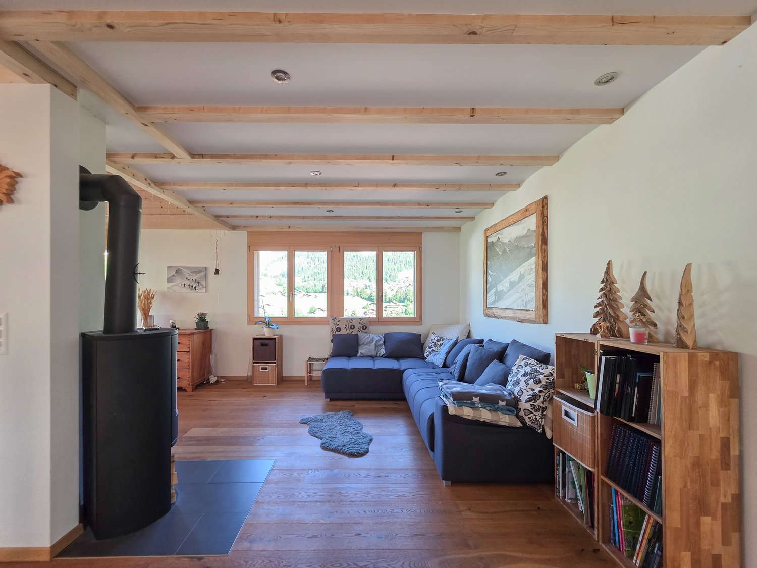 5 rooms apartment