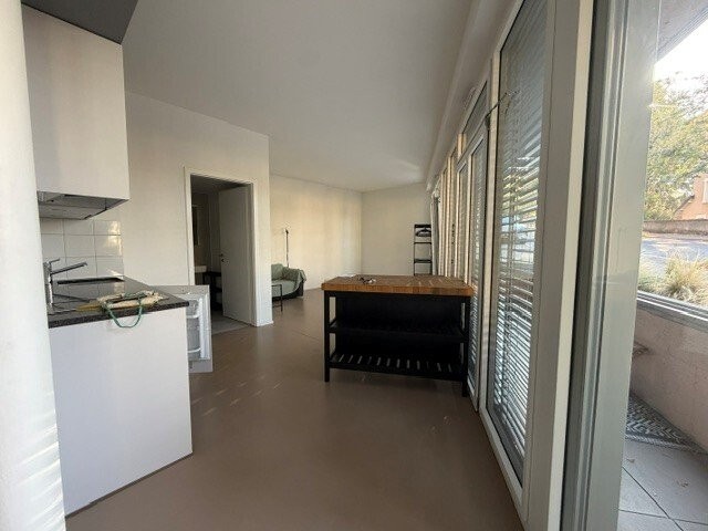 1 room studio, photo 1 of 4