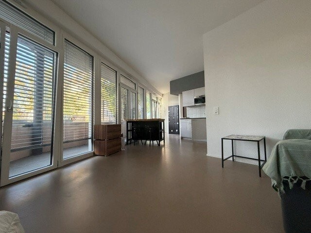 1 room studio, photo 2 of 4