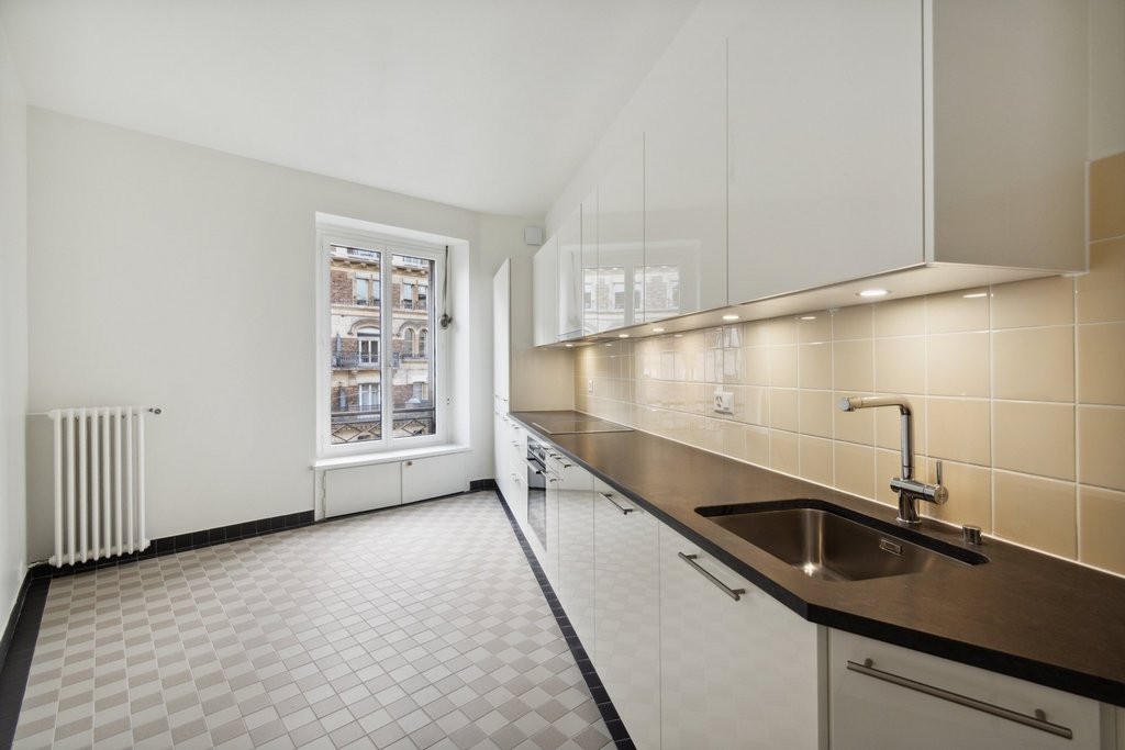 4 rooms apartment, photo 2 of 7