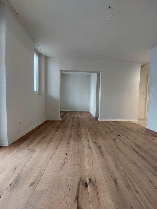 Apartment, photo 2 of 6