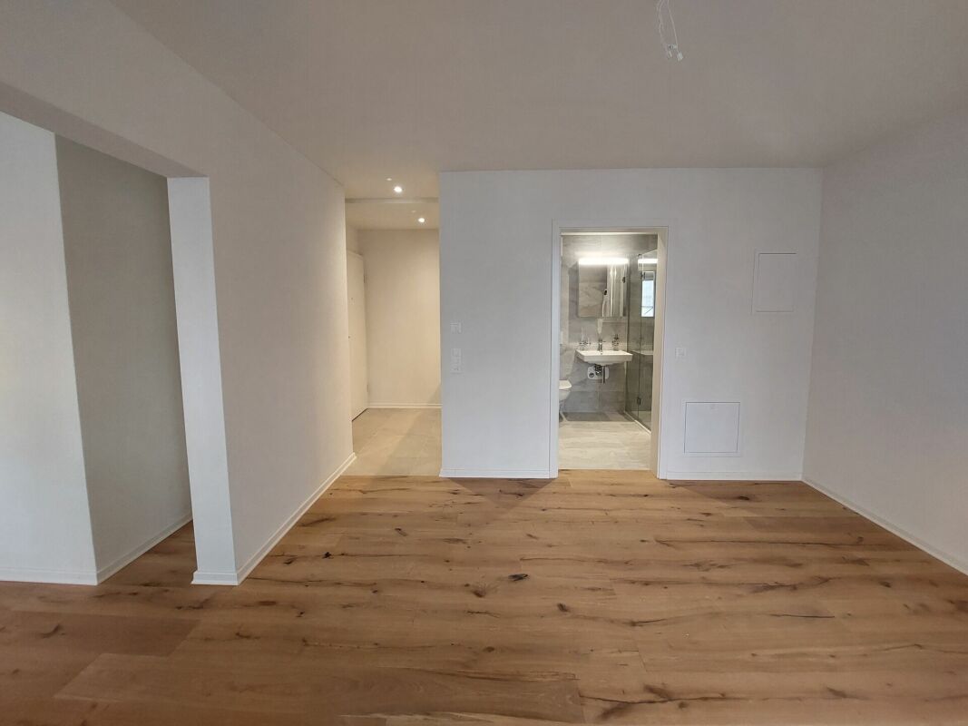 Apartment, photo 3 of 6