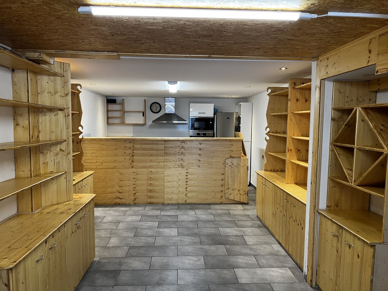48m² shop, photo 5 of 6
