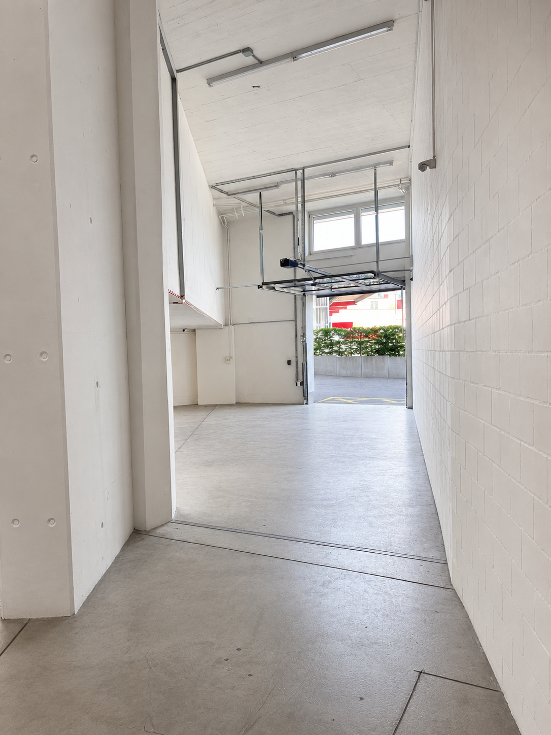 514m² storage room, photo 3 of 10