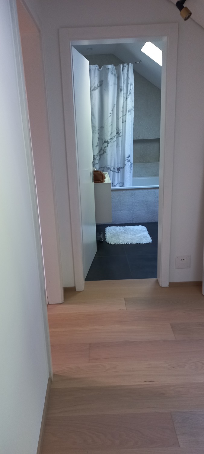 Commercial, photo 2 of 6
