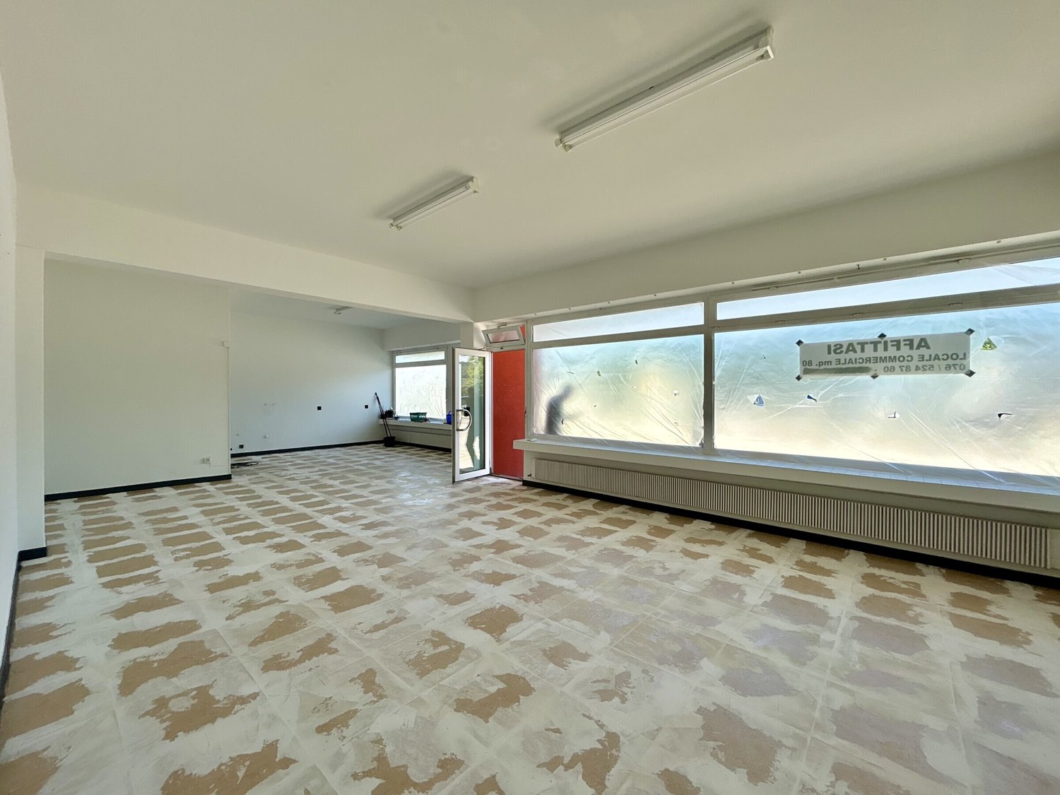 78m² living / commercial building, photo 1 of 9
