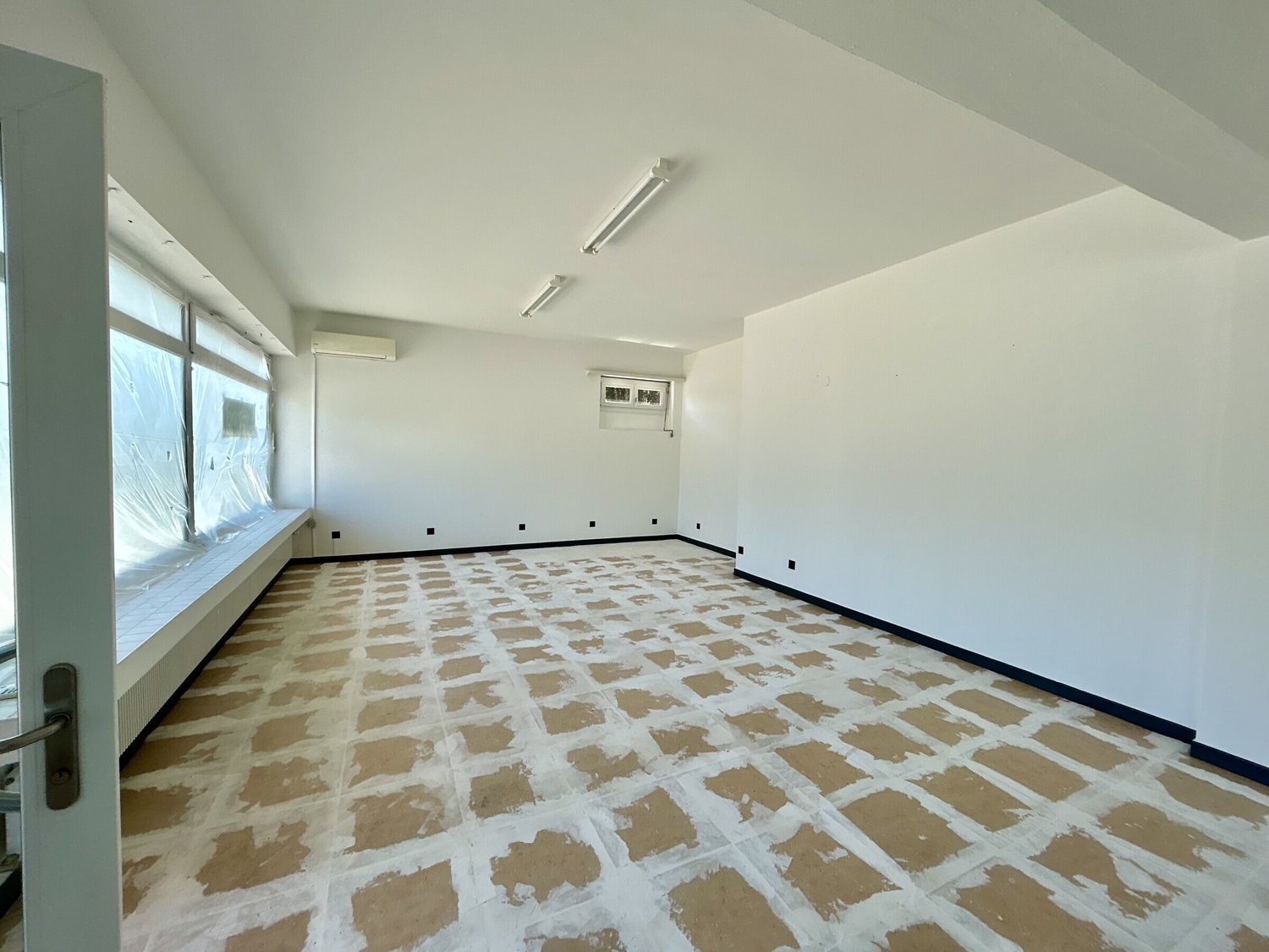 78m² living / commercial building, photo 4 of 9