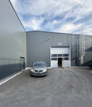 408m² commercial, photo 2 of 2